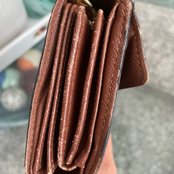 LV Monogram Trifold wallet - Picture 5 of 10